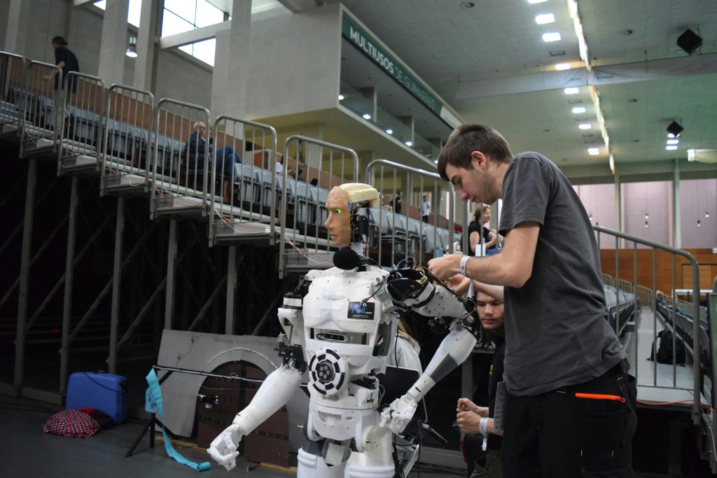 The Role of AI in Predictive Maintenance: Driving Proactive Asset Management